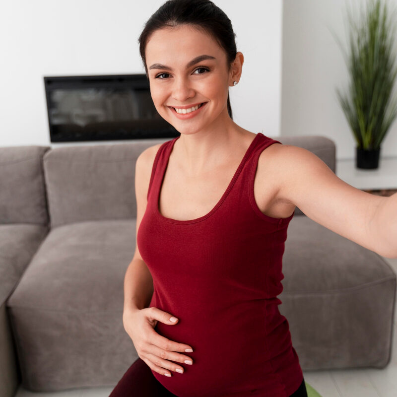 active mom e1784660117948